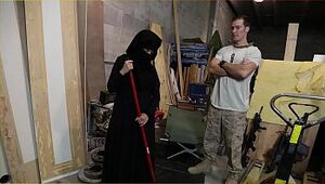TOUR OF BOOTY - US Soldier Takes A Liking To Sexy Arab Servant